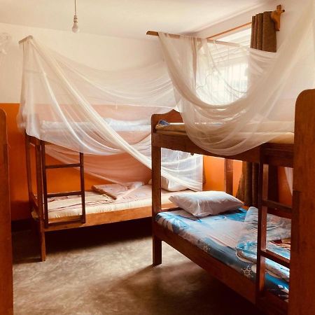 Yes Hostel Fort Portal Bagian luar foto