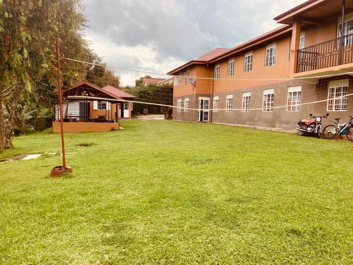 Yes Hostel Fort Portal Bagian luar foto
